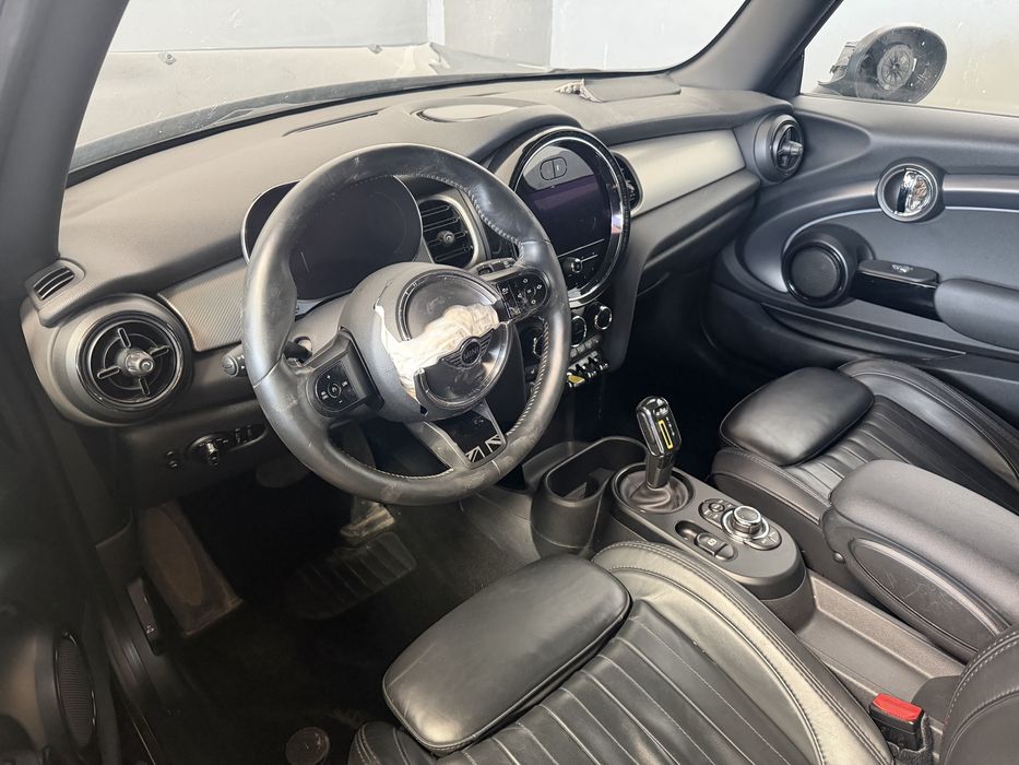 Mini Cooper SE avariat pret fix