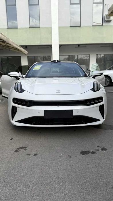 Zeekr 001 4WD 700km pod zakaz