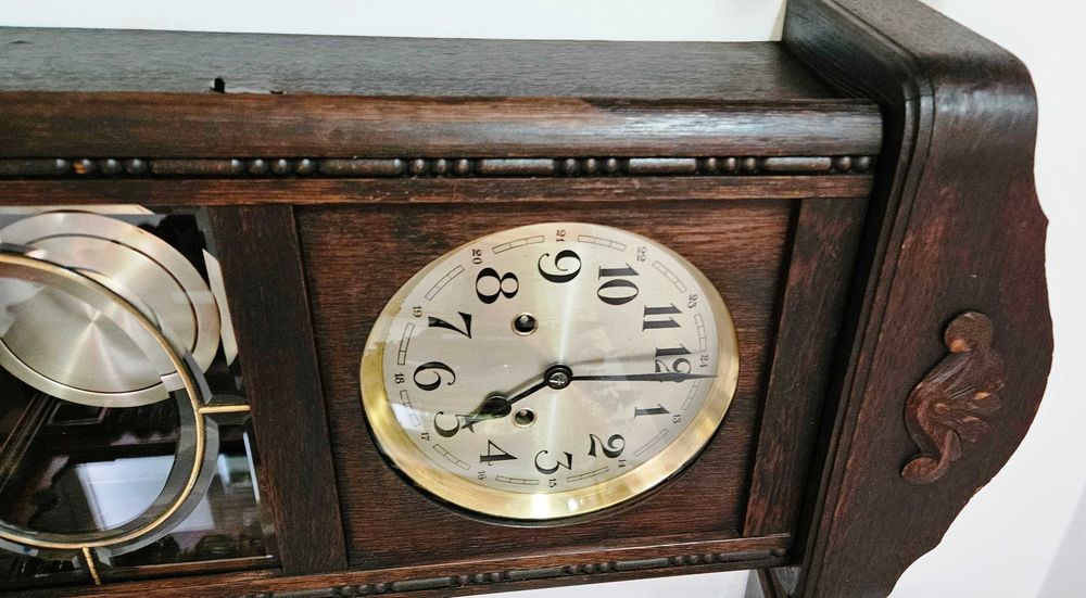 Ceas de perete cu pendula