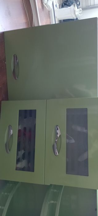 Продаю кухонный гарнитур