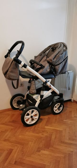 Бебешка количка лорели