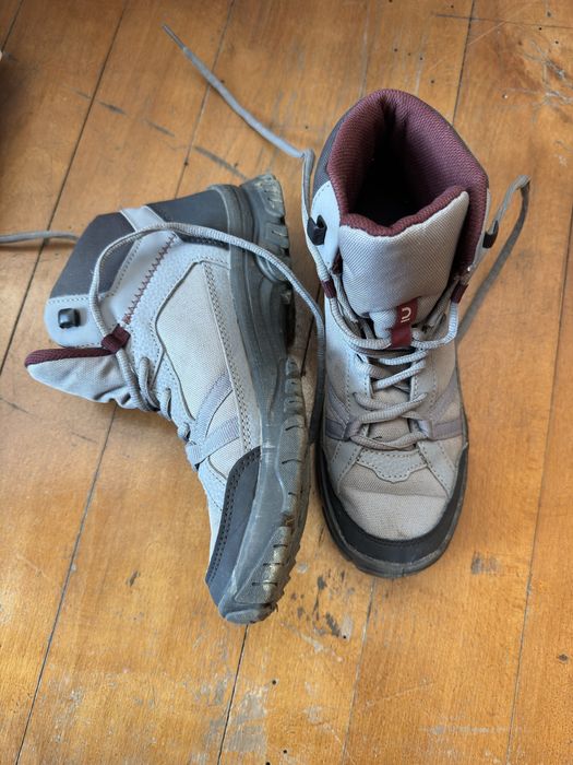 Дамски туристически обувки