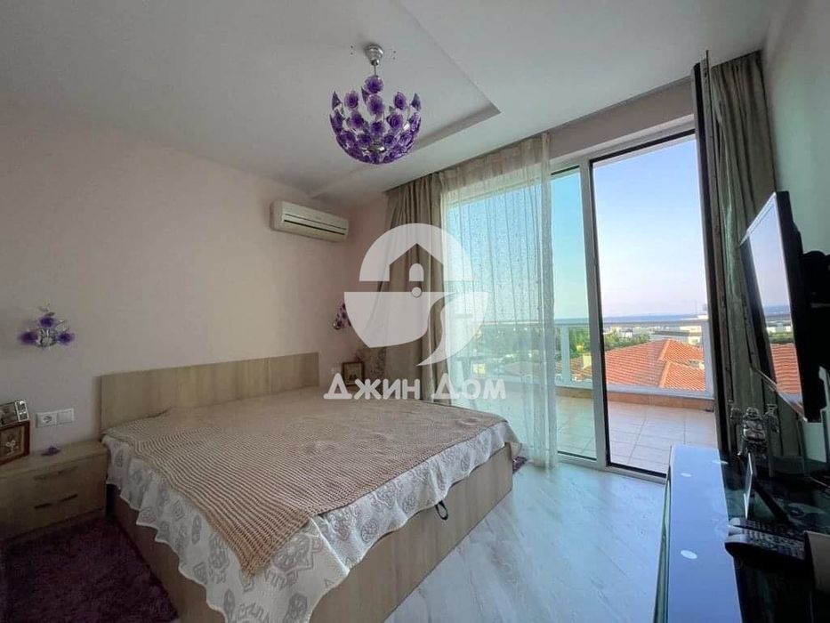 Тристаен апартамент с ГЛЕДКА МОРЕ в к-с „Омега“, с. Равда