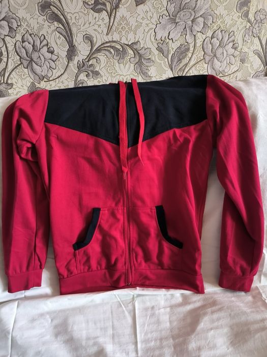 Продам свитера и кофты