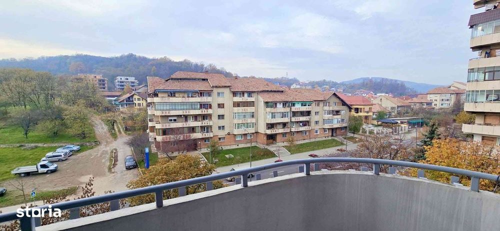 Apartament De Vânzare  Râmnicu Vâlcea Calea lui Traian – Etaj 4/8