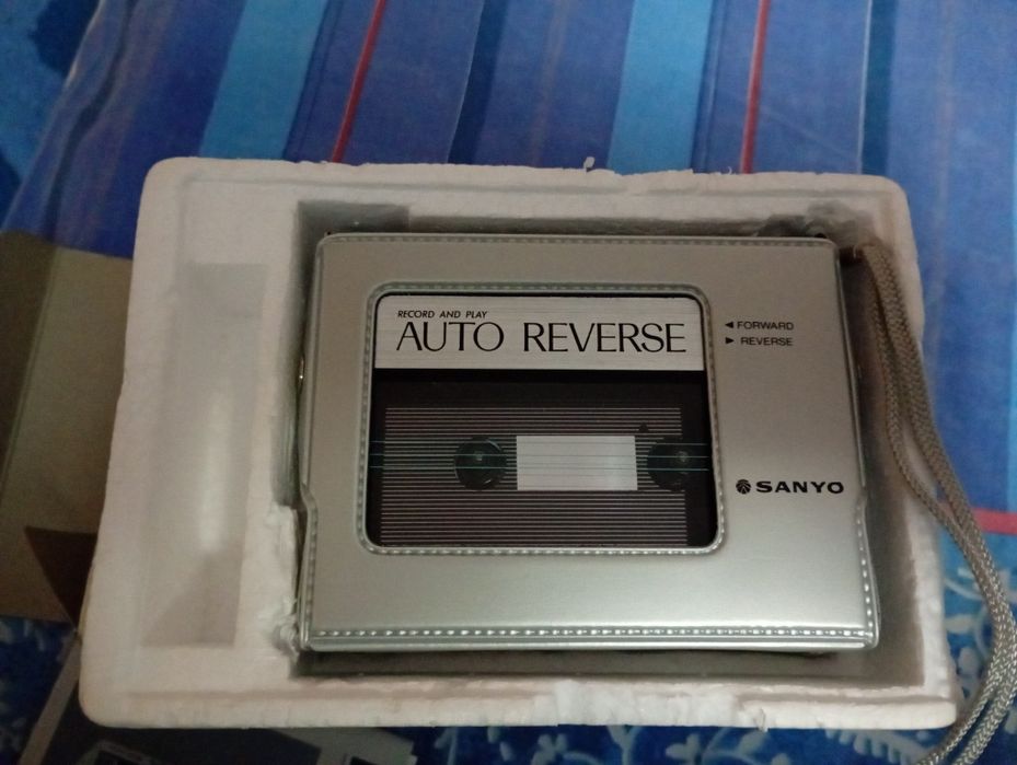 Compact casete recorder