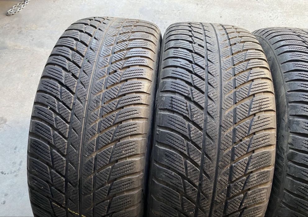 Anvelope M+S 225 50 18 Runflat Bridgestone