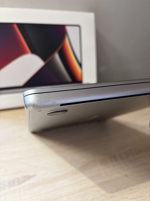 MacBook Pro 14 m1pro 16/512