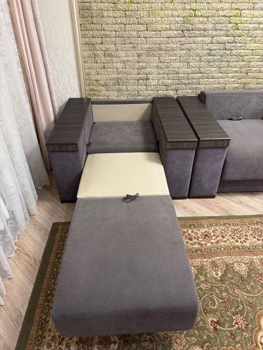 Диван плюс два кресла