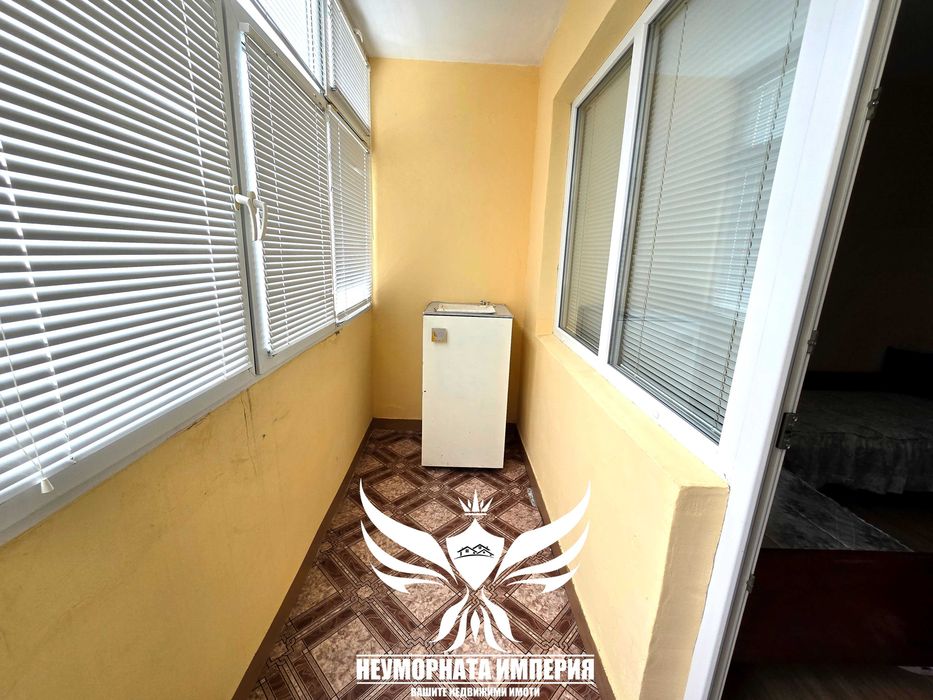 Продавам тристаен апартамент с площ от 62кв.м. на  8 етаж в гр.Асеновград кв.Запад