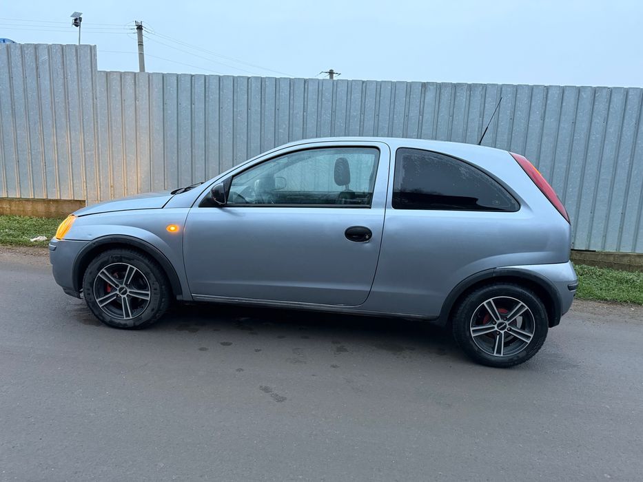 Opel Corsa C 1.2 benzină 2005