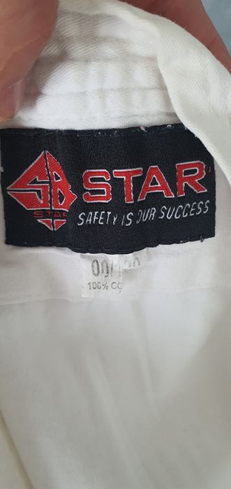 Продам кимоно детское 120см