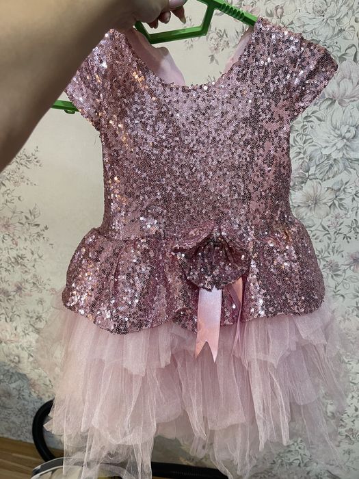 Продам  платья красивое