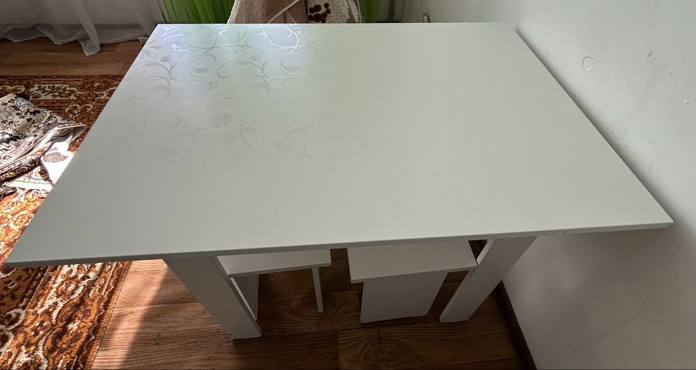 Стол кухонный …..