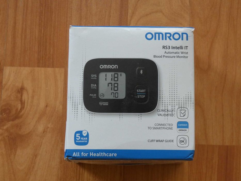 Omron RS3 Intelli IT умен апарат за кръвно налягане