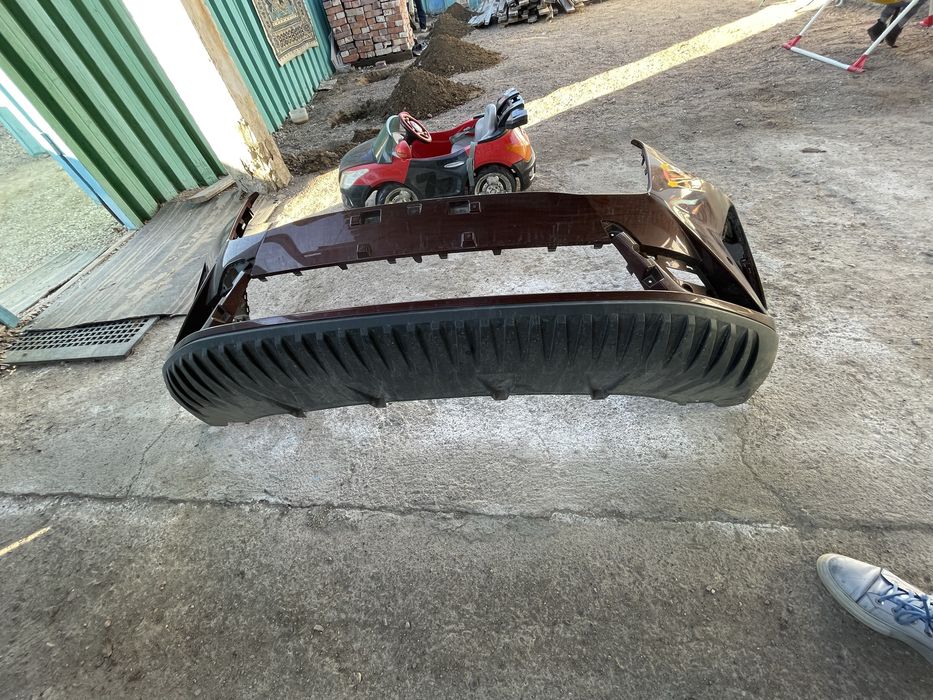 Бампер оригинал