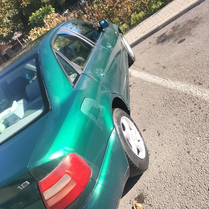 Vând Audi A4,1,6 benzina