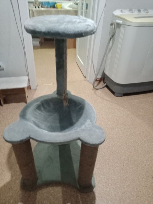 Продам домик для кота