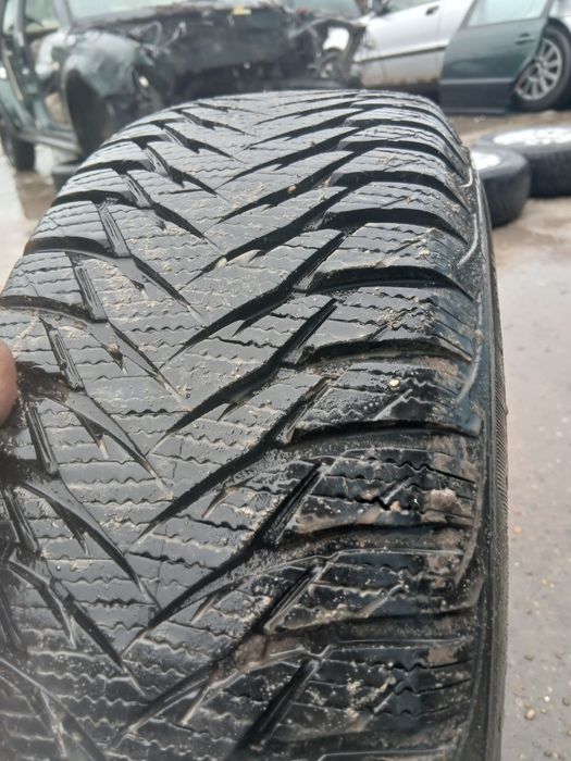 Jante aliaj cu anvelope M+S 195/65 R15 91H VW Golf 5/Skoda DOT 2021