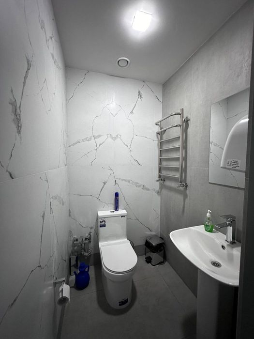 Срочно! Продажа коммерческого помещения с арендатором !