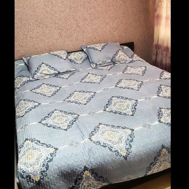 Oq tosh dacha sotiladi