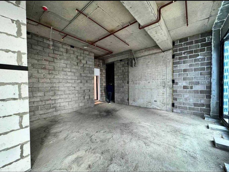 * Piramit Tower 3ком квартира в центре.,ул Бабура и Нукусская.Коробка