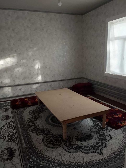 Toshken viloyat Chinoiz tumanida uy sotiladi