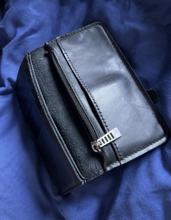 Порфейл от естествена кожа - черен и змийски