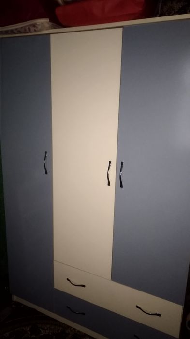 Детская кровать-трансформер со шкафом и тумбочкой, б/у