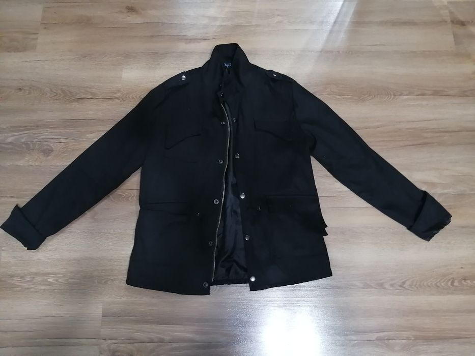 Стильная фирменная  куртка