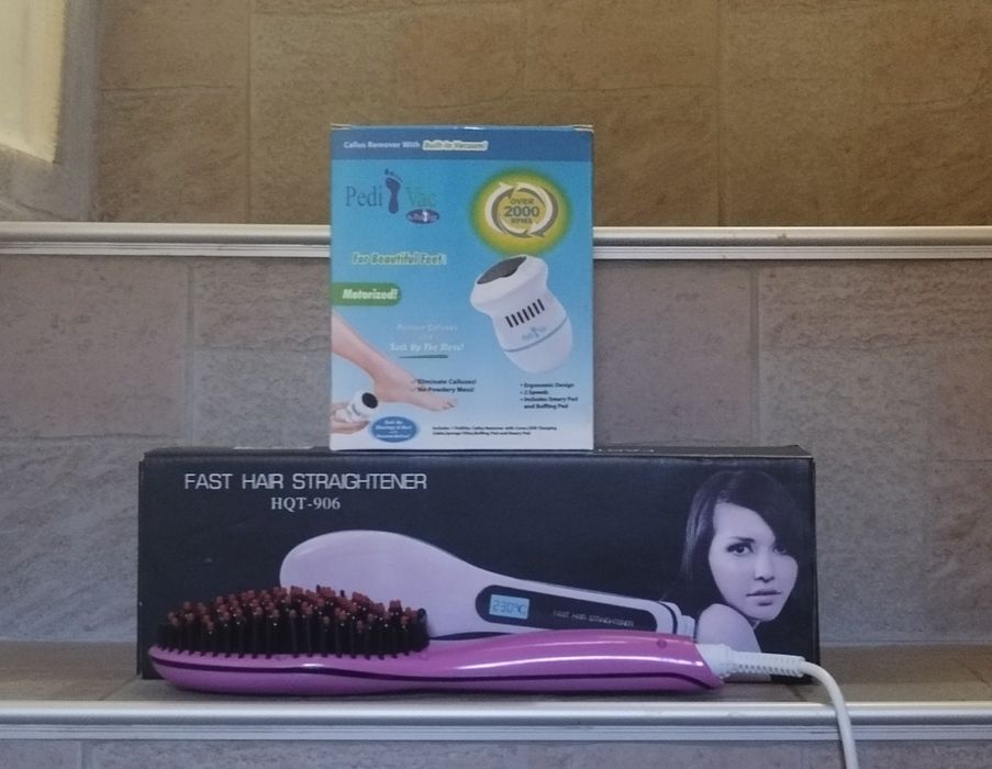 Електрическа четка за коса и акумулаторна пила за пети