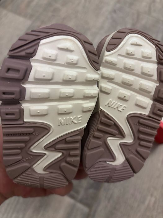 Бебешки маратонки Nike