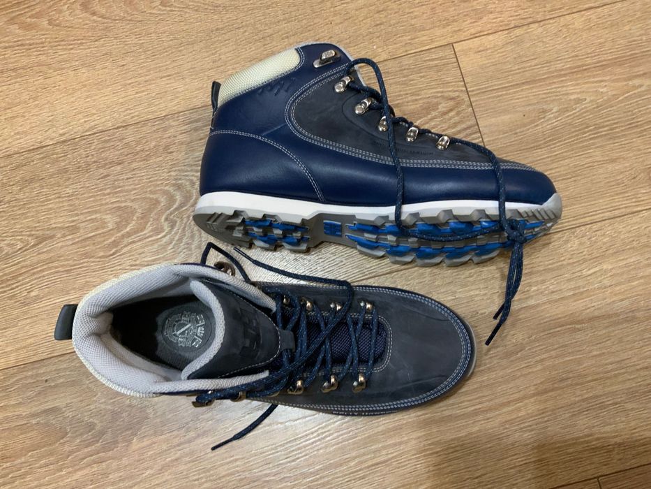 Helly Hansen-оригинални обувки 40 номер