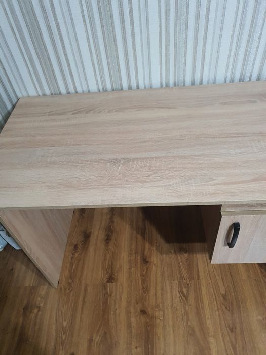 Стол компьютерный