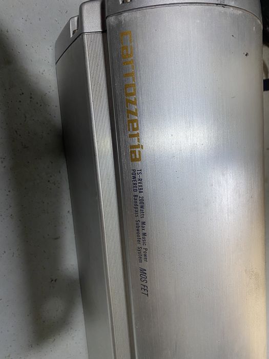 Сабвуфер Carrozzeria