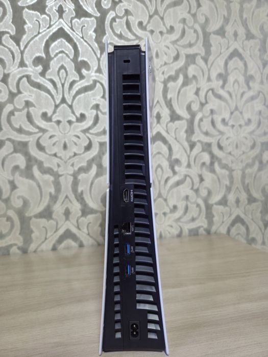 Продам Playstation 5 Slim 800gb