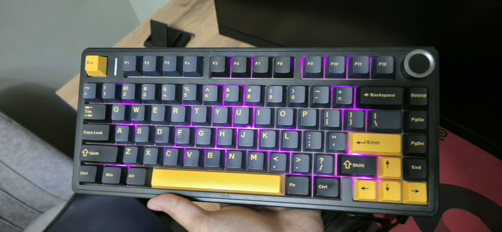 Продам игровой компьютер с комплектом