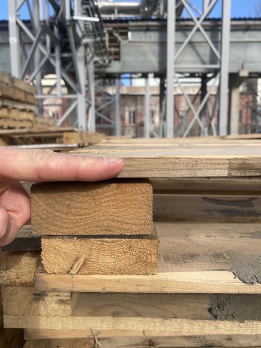 Палети 110*110 двустранни дървени скари