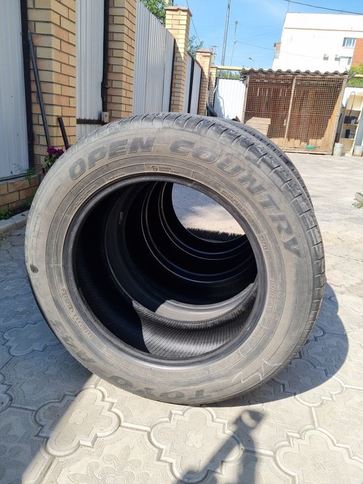 Продам шины 235/65/18