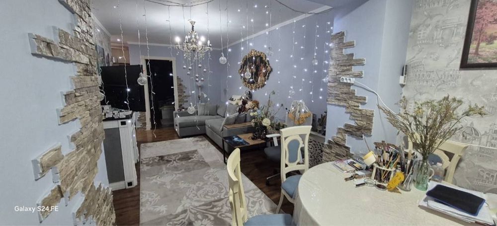 Чиланзар 26. Учтепа. Продается 2 комнатная.  60 квадратов.  Срочно