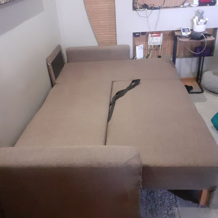 Продам Диван-Мягкий.. Б/у.