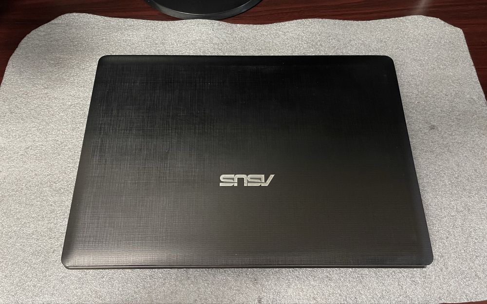 Ноутбук ASUS X43S