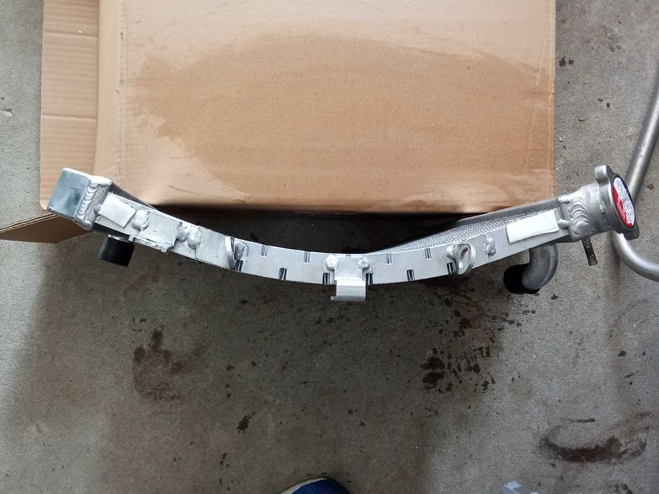 мотоциклетен радиатор