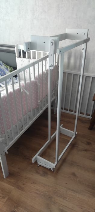 Продам детскую кроватку