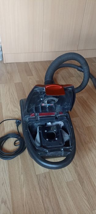 Работещи прахосмукачки - 30 лв. за брой