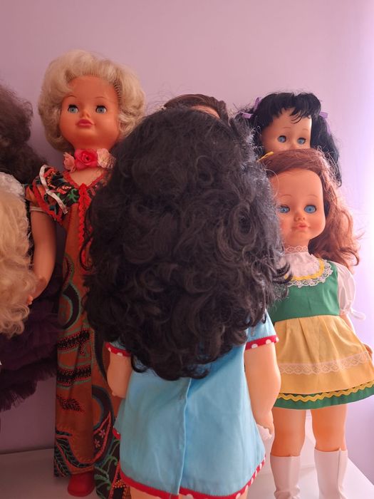 Camelia,o păpușă veche aradenca.