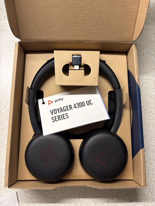 Vand casti poly voyager 4320 uc usb-c NOU