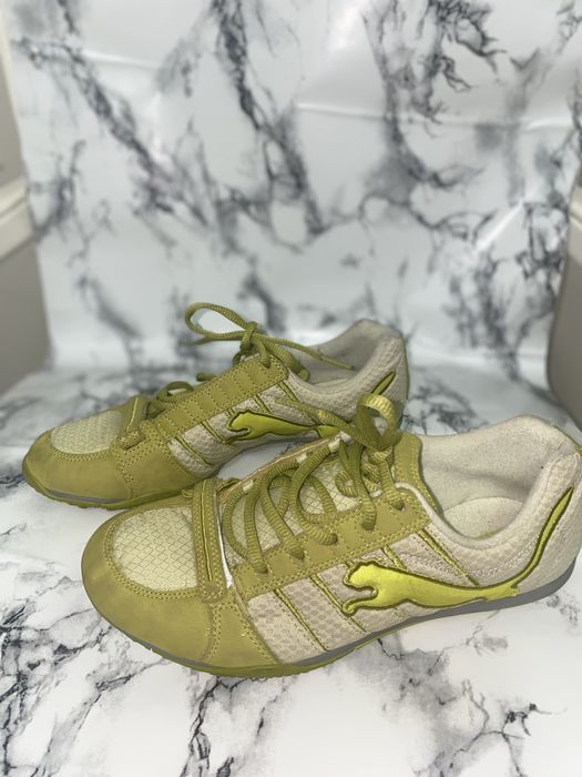 Распродажа кроссовок