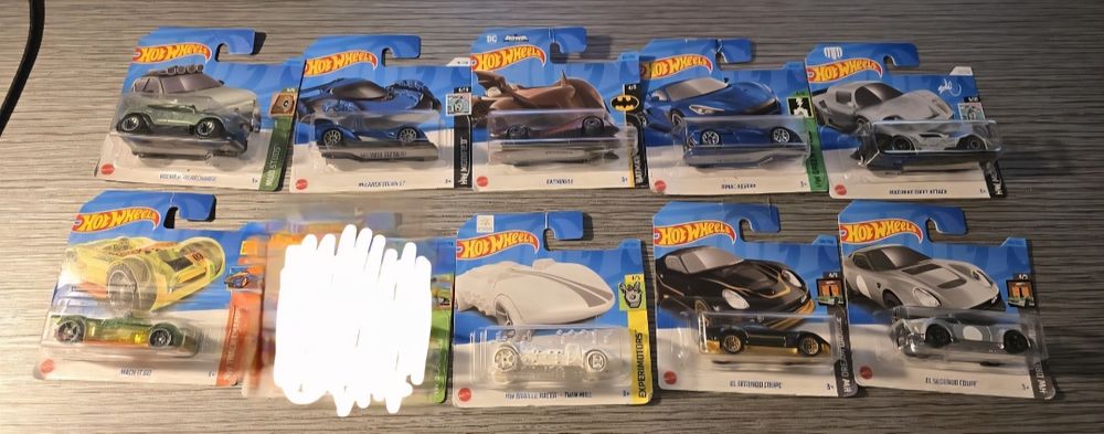 Машинки hot wheels