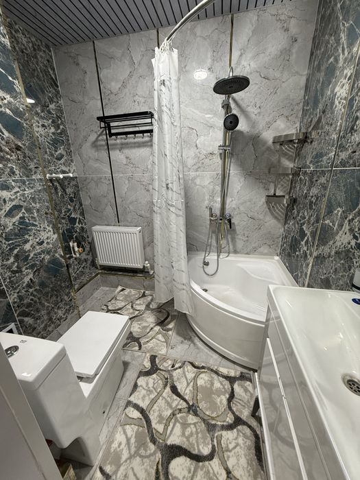 Экскаваторный томонда 4 хонали квартира сотилади. Очиқ жойи билан.